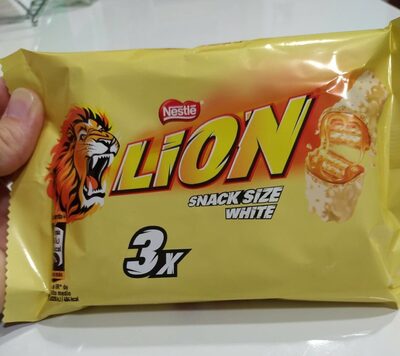 Lion snack size white