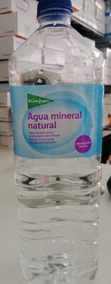 Agua mineral natural